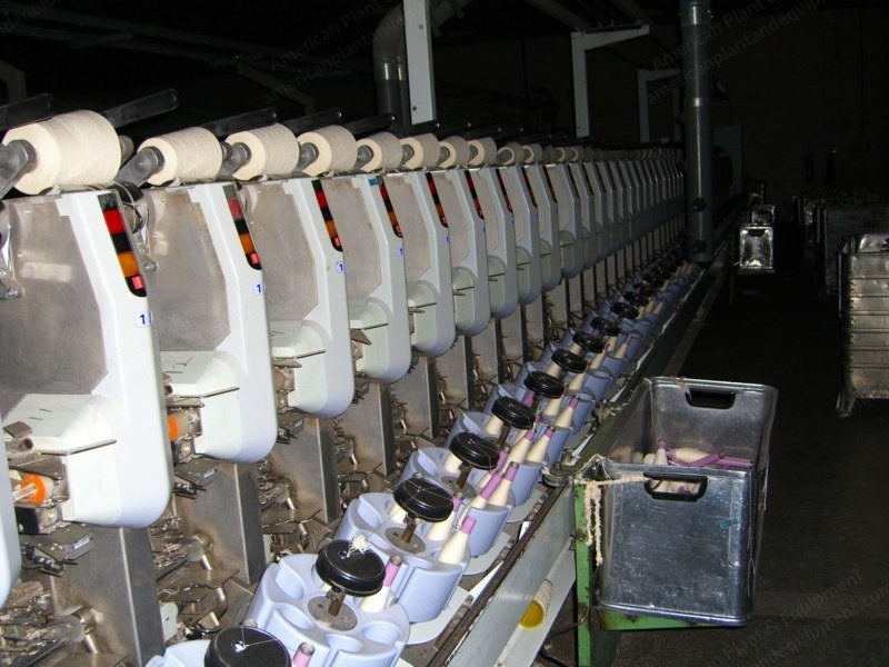Schlafhorst, 338 RM, 2003, Automatic Winder, 60 Spindles, Manual Magazine Feeding, Loepfe TK480 Yarn Clearer
