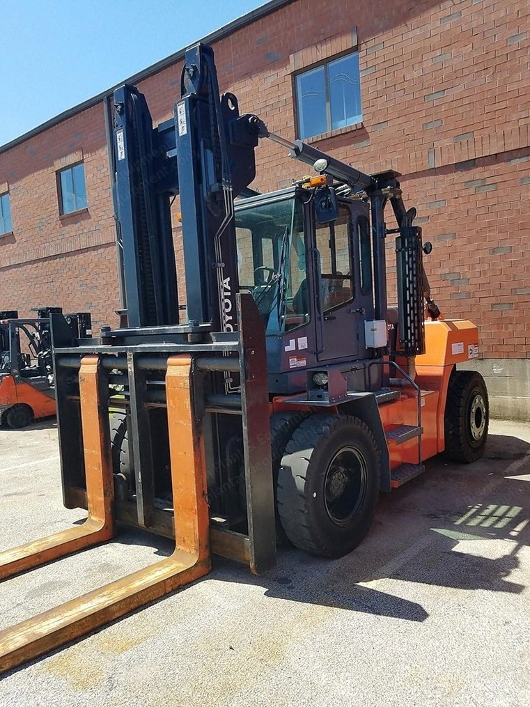Toyota, THD3600S-24, 2015, 36,000 lbs Capacity, 12' Raised Fork Height, Diesel, Cab