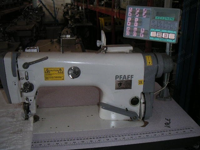 Pfaff, 489-748, Lockstitch Sewing Machine, Puller Feed, Full Auto, Complete on Unitstand, 3 Phase Motor