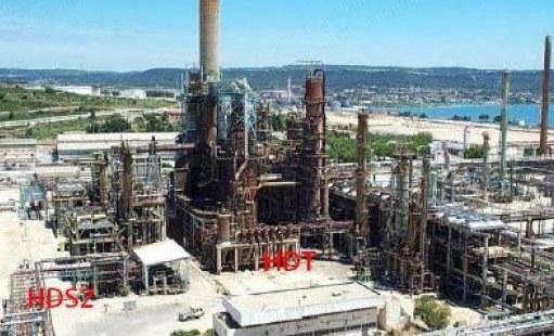 Oil Refinery, 105,000 BPD, Atmospheric/Vacuum Distillation, FCC Capabilities