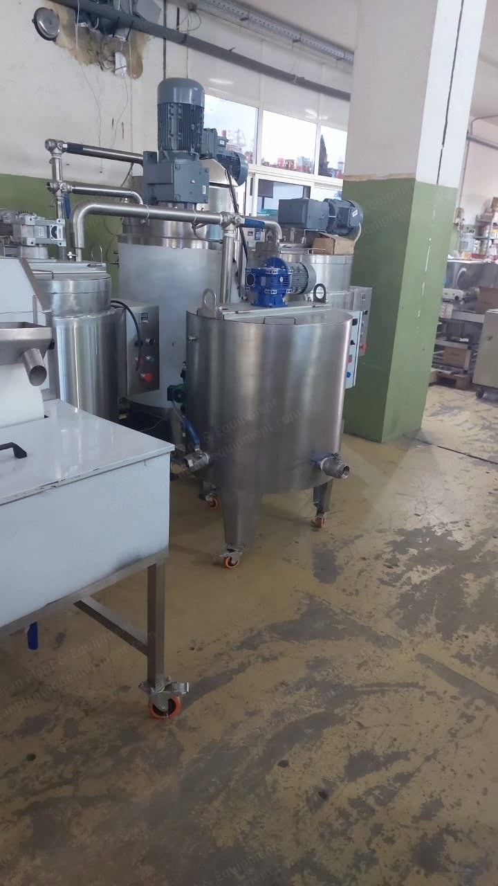 Chocolate Melting Tank, 250 kg Capacity, Double Jacket, Stainless Steel, with Wheels