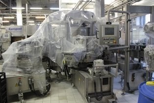 Krones, Returnable Glass Bottle Filling Line, 2001, 60000 bph Capacity