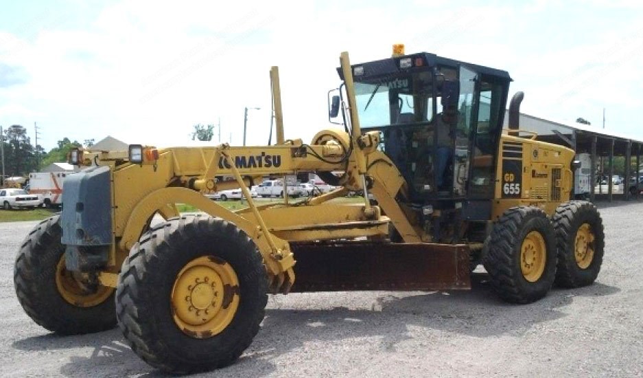 Komatsu, GD-655, 2005, 200HP Diesel Motor, 8-1/2 Feet Ripper Blade