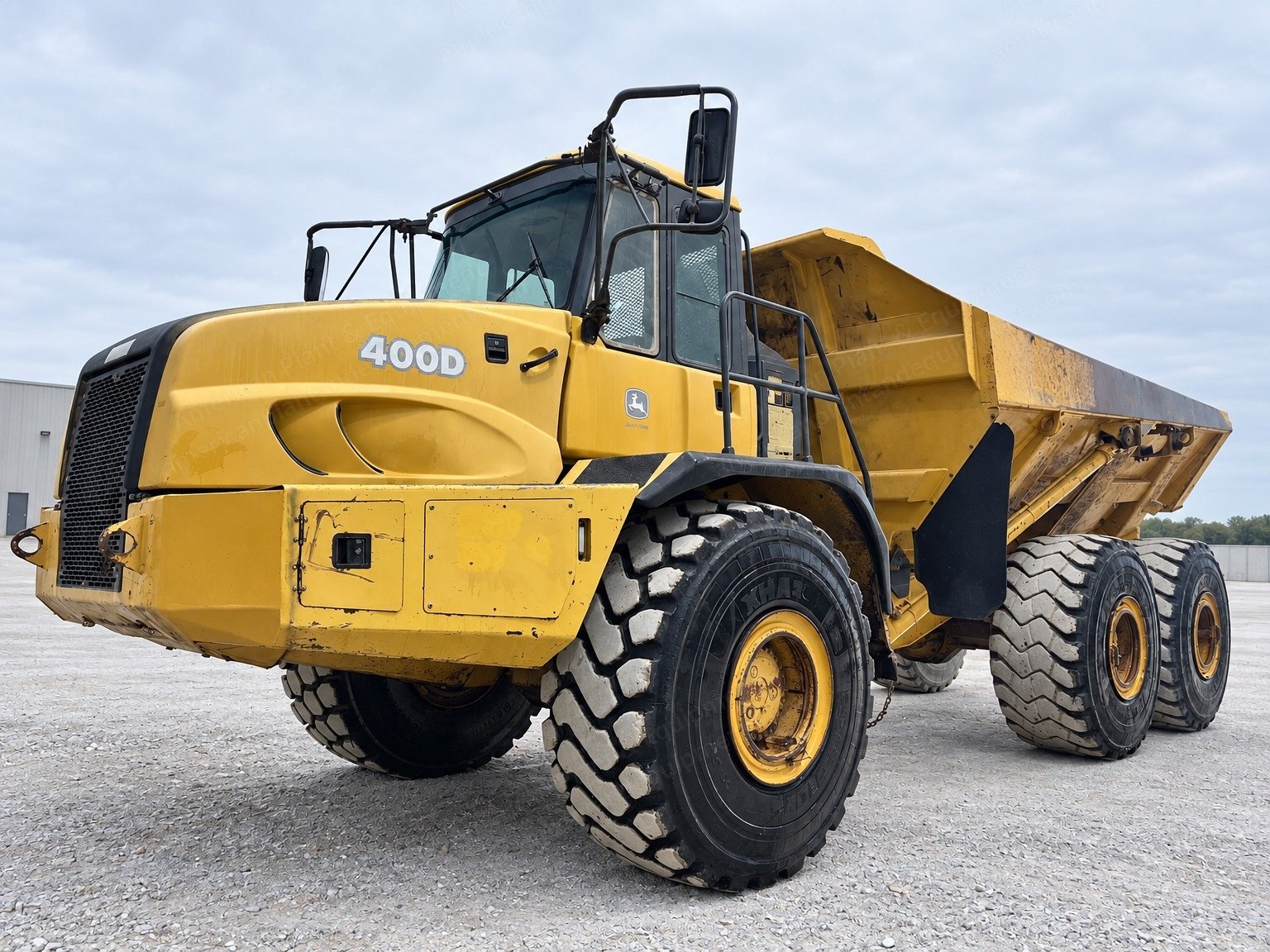 John Deere, 400D, 2003, Off-Highway Water Truck, 8,000 Mega Water Tank