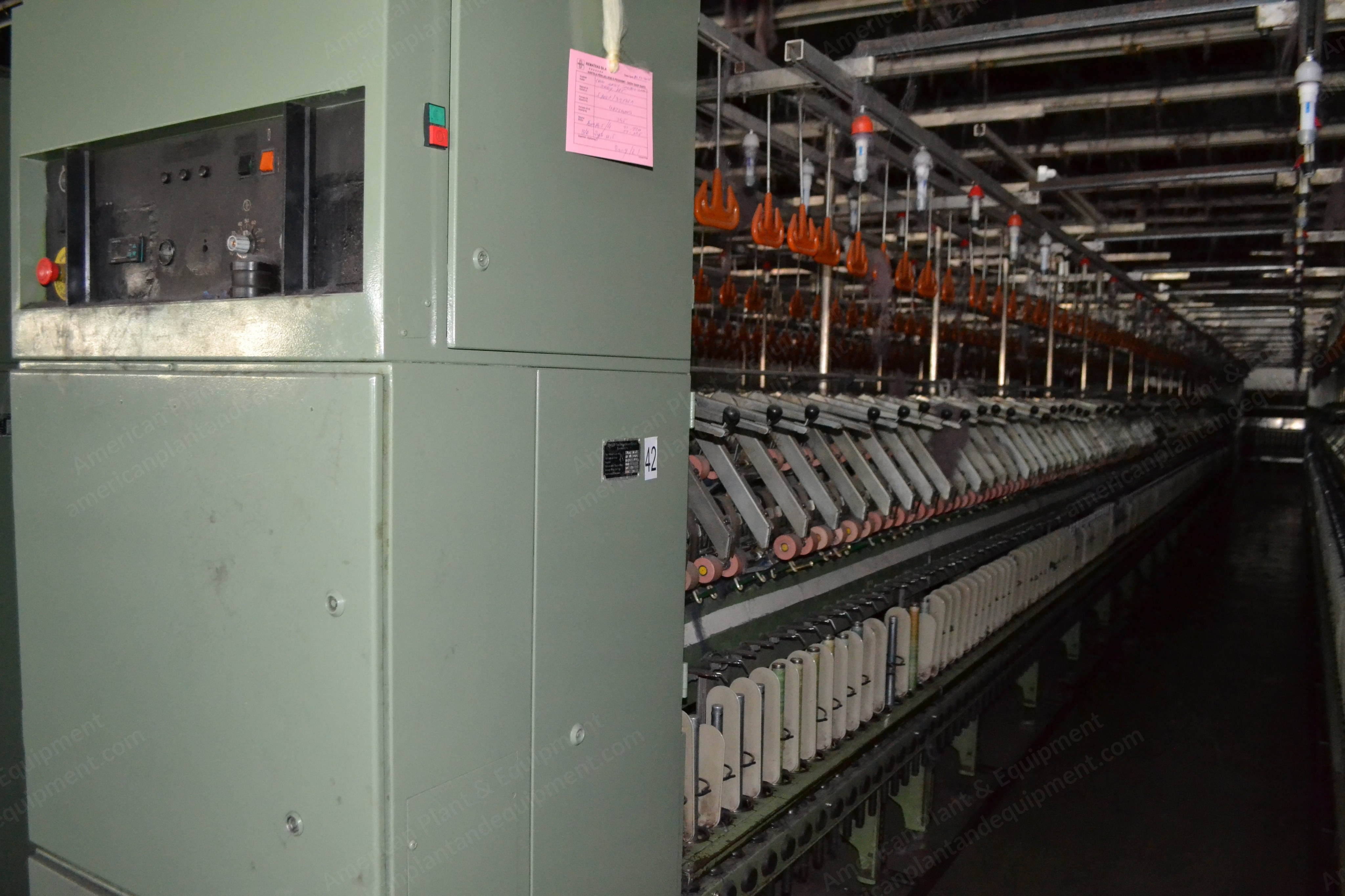 Zinser, 319L, 1979, Ring Spinning Frame, 400 Spindles, 65mm Ring Diameter, 360mm Bobbin Length