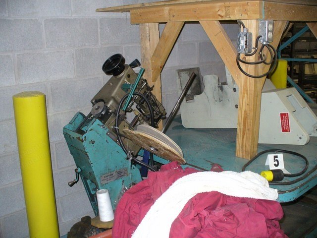 United, Tape Edge Machine, Singer 300U 103 Head, 54 3/4" x 76" Capacity