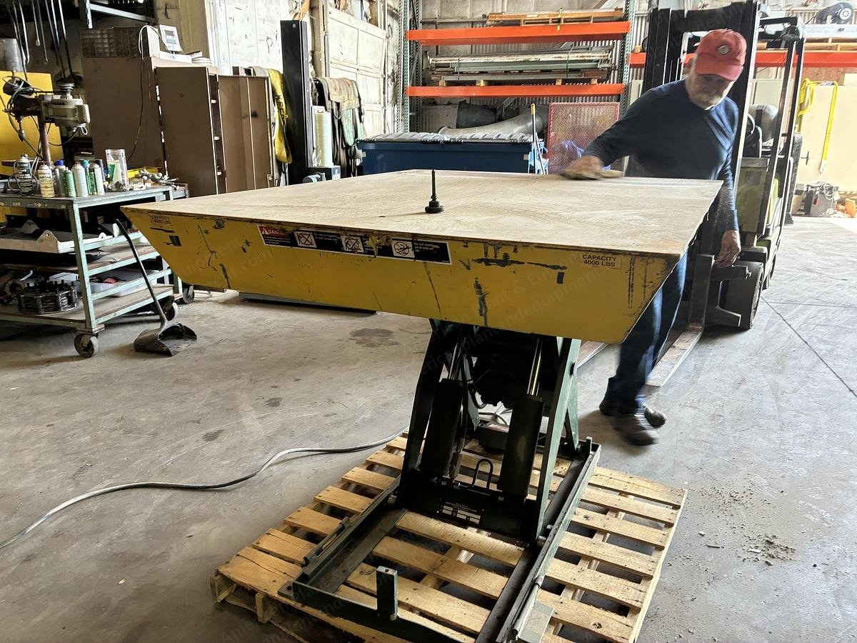 Southworth, Lift Table, 4,000 lb Capacity, 48x60x36 in, 110V