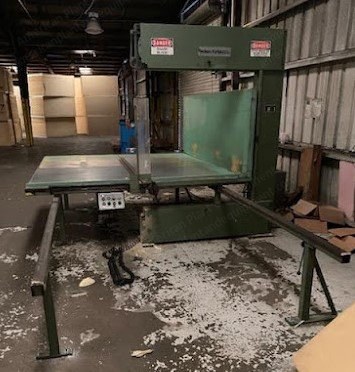 Fecken-Kirfel Vertical Foam Cutting Machine, 480V