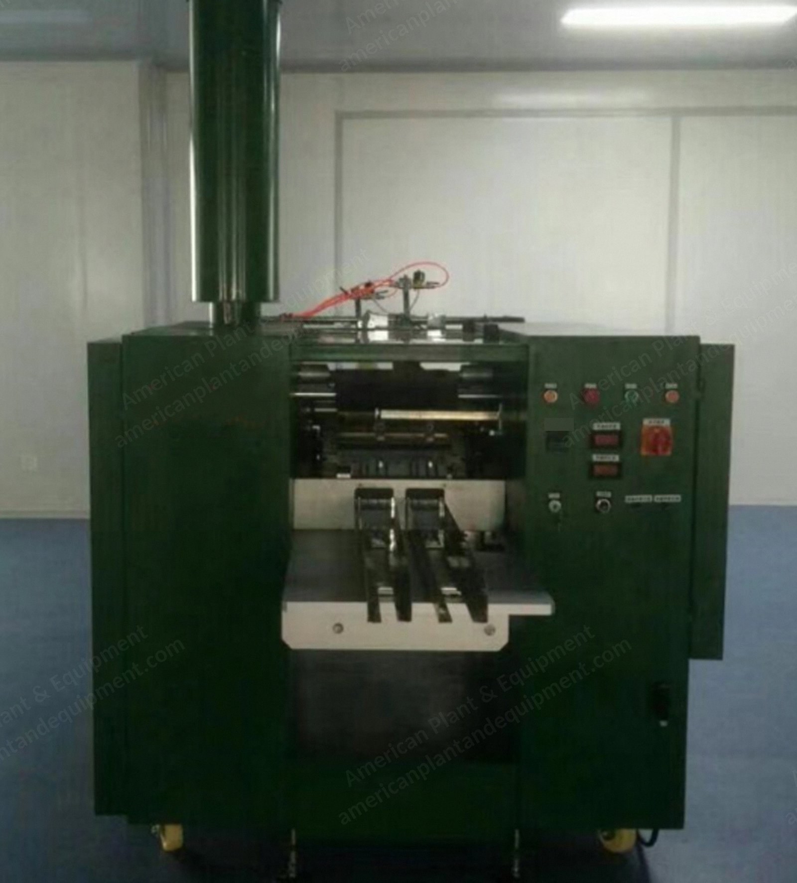 NovaStar, GB137, Automatic Medical Gauze Compress Folding Machine, 250 ppm, 8-12 Ply, Double Channel