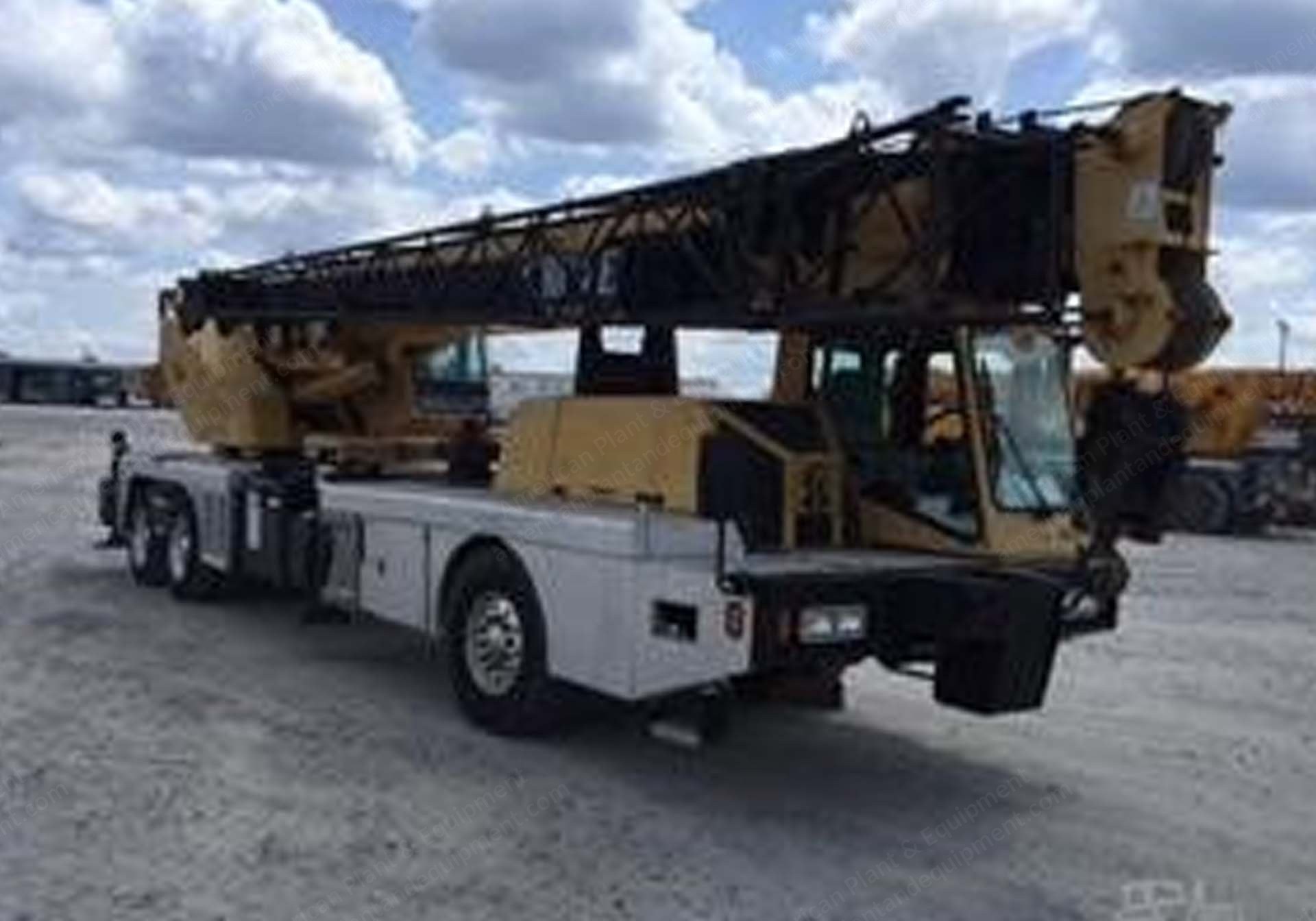 Grove, TMS540, 2000, 40-Ton Capacity, 115' Boom, 54' Bi-Fold Jib