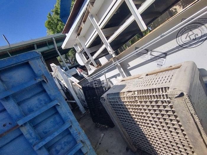 Herbold, HR 75, Plastic Shredder, 75 HP, with Feed and Discharge Conveyors