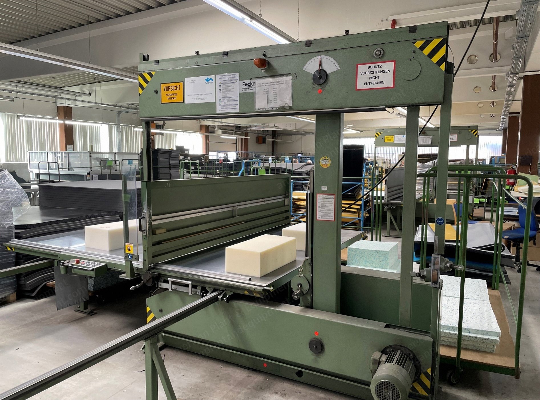 Fecken & Kirfel, V24, 1989, Vertical and Angular Foam Cutting Machine