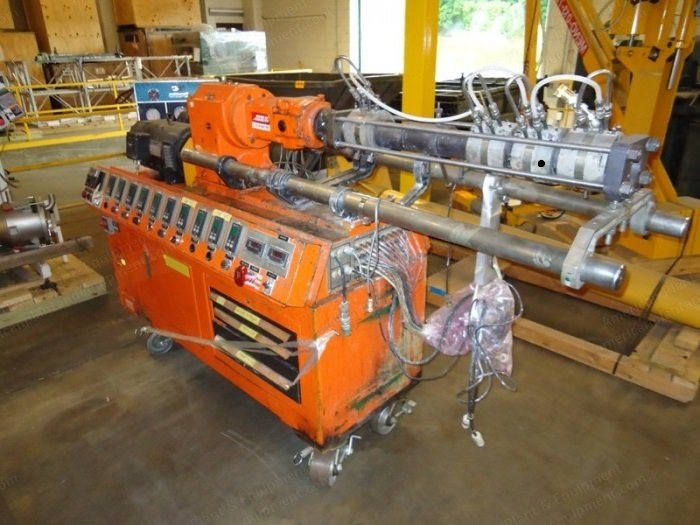 Leistritz, Counter-Rotating Twin Screw Extruder, 34mm, 7.5 kW