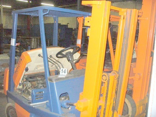 Toyota, 42-4FGCU 20, LP Forklift, 3750 lbs Capacity, 185 inch Max Lift, Solid Tires