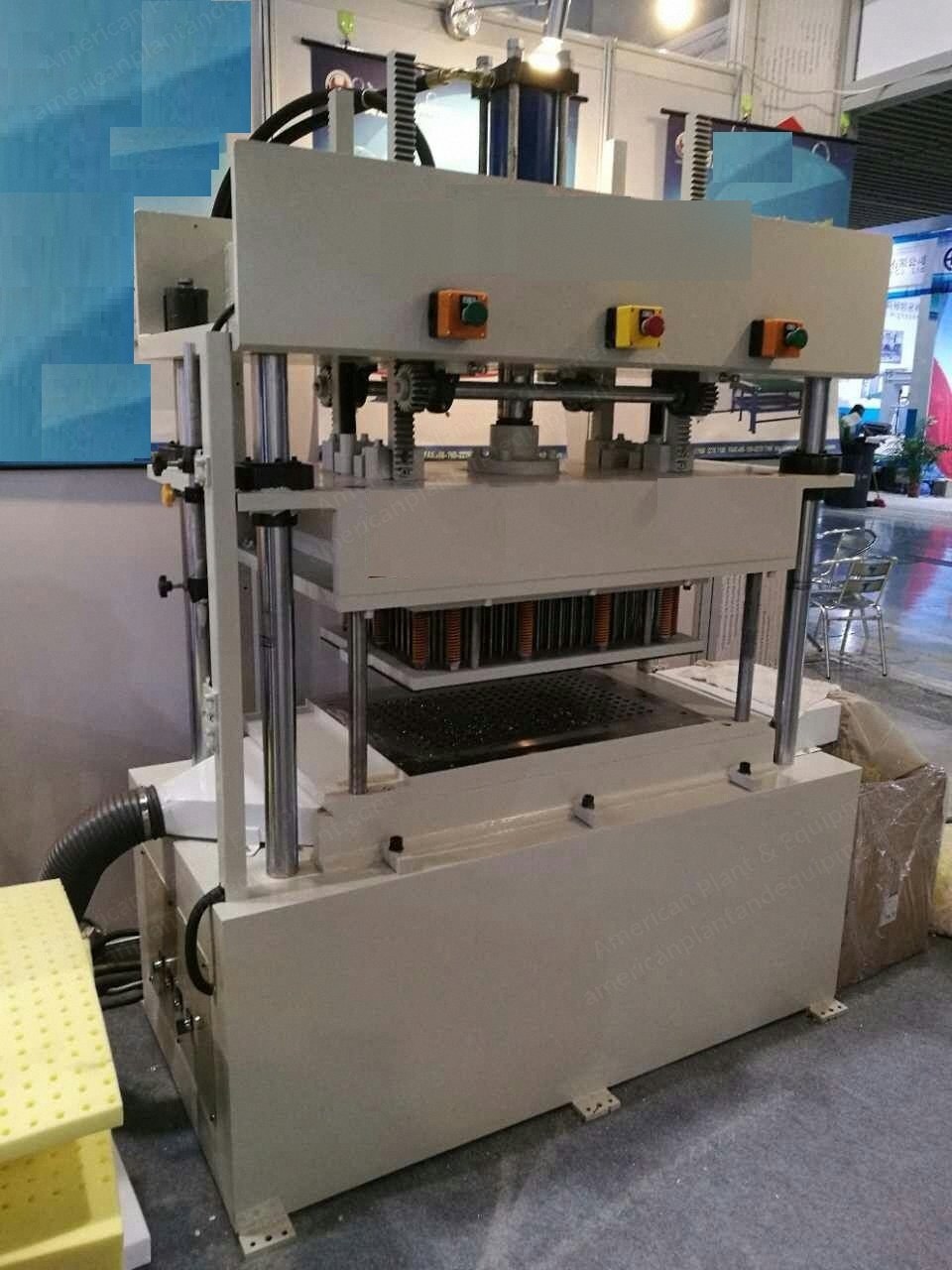 NovaStar, FN350, Foam Punching Machine, 16 Pillows per Minute, 600x400mm Die