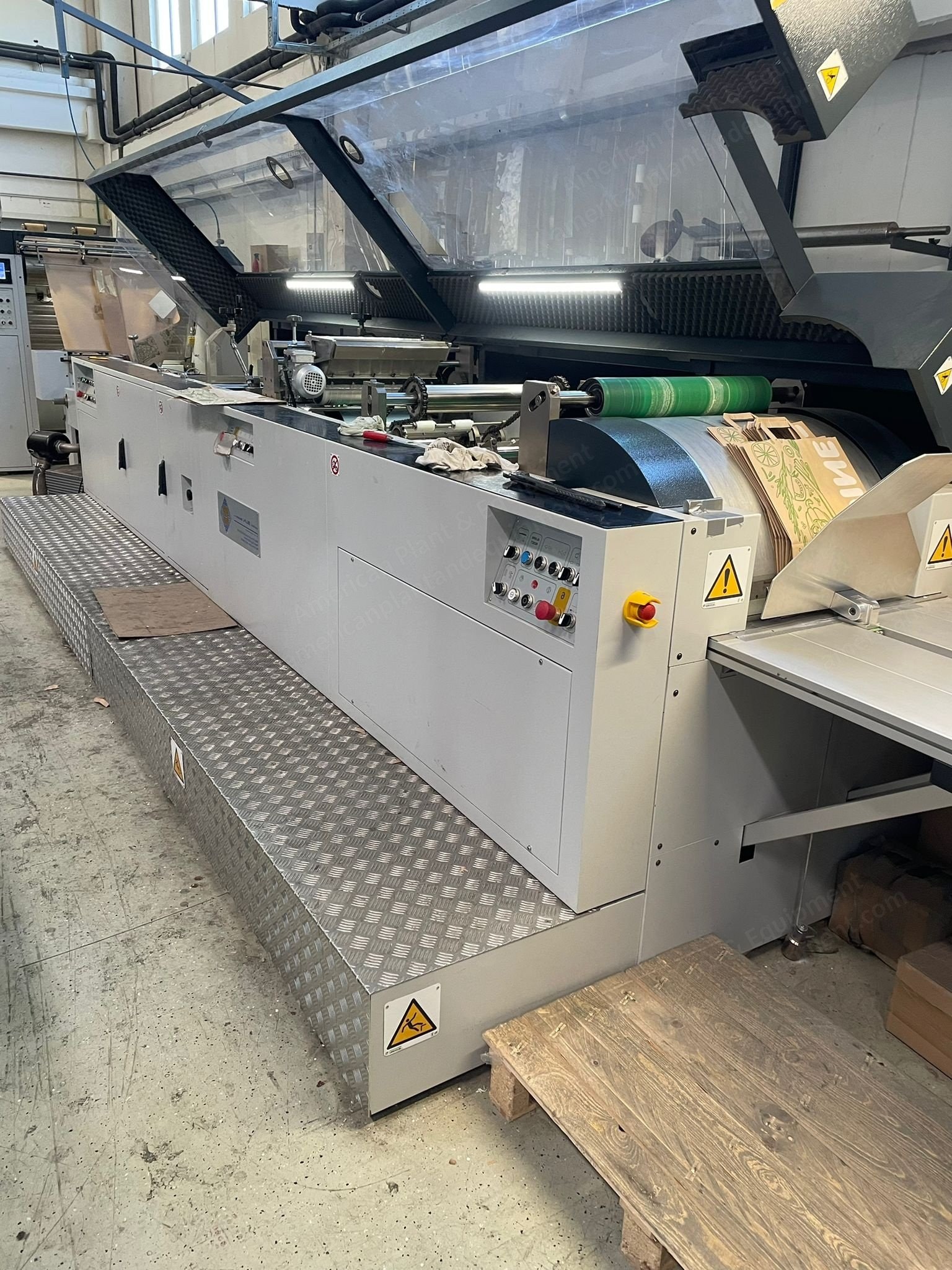 Sun Master, 545, 2023, Square Bottom Paper Bag Machine, Flat Handles, 160 cycles/min, Bag Width 220-540mm