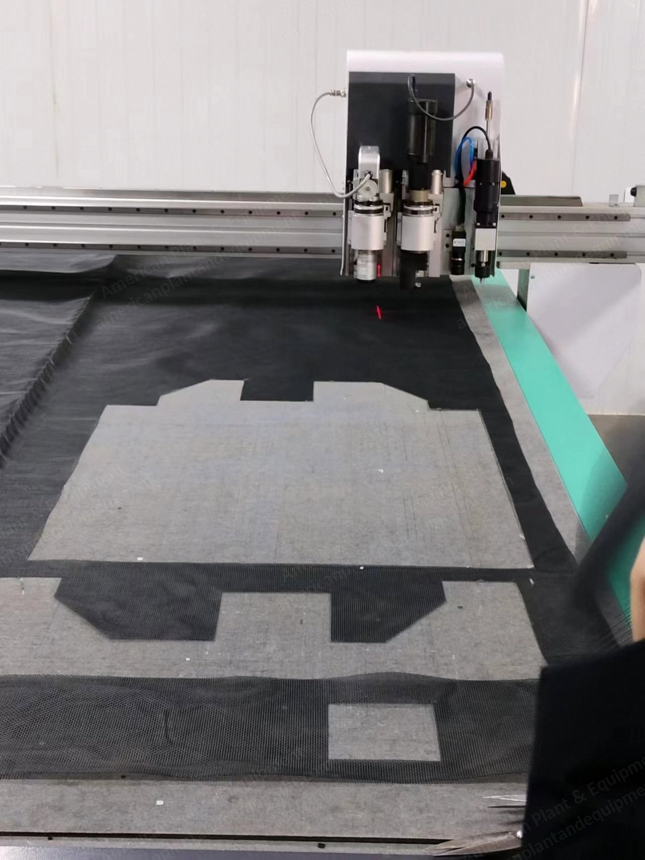 NovaStar, Circular Knife Cutting Machine, For Carbon Fiber and Clothing Production