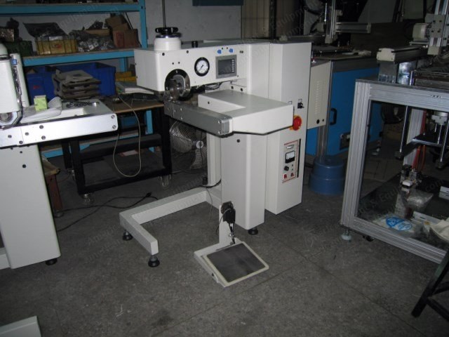 Super Ultrasonic, SUR-1065, Rolling Ultrasonic Sewing Machine, 400mm Throat, 0.6 to 13.6m/min Welding Speed