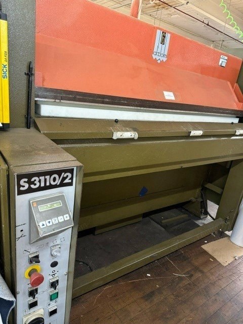 Atom, S-3110/2 L-CE, 2001, 110 Ton Capacity, 78x51" Cutting Surface, 11.8" Stroke