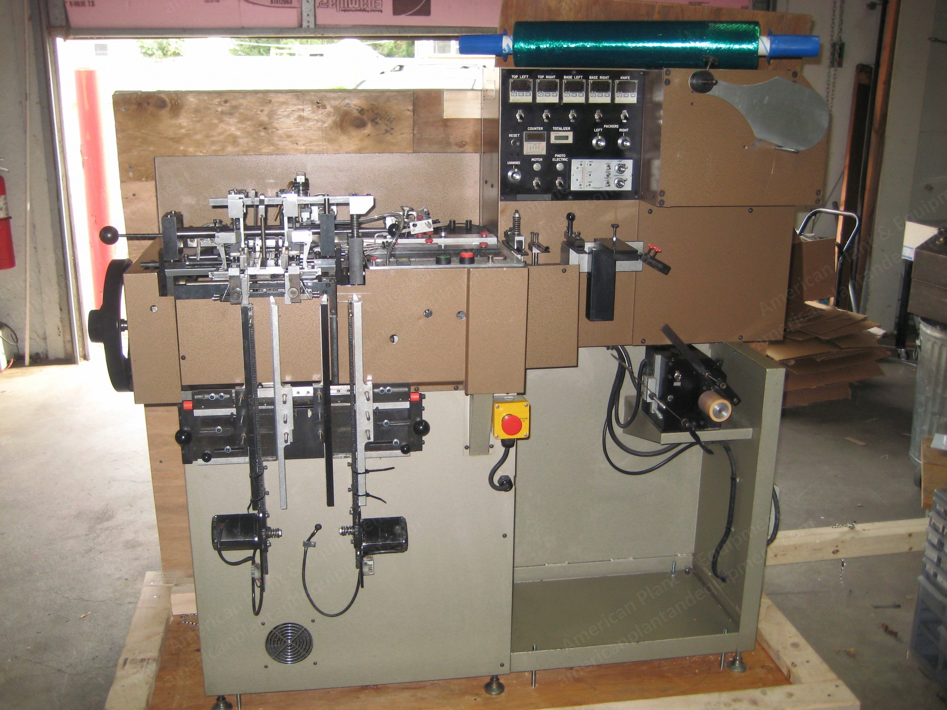 NovaStar, LR113, Garment Label Cut and Fold Machine, Center Fold, End Fold, Straight Cut, Hot Cut, Guillotine Cut
