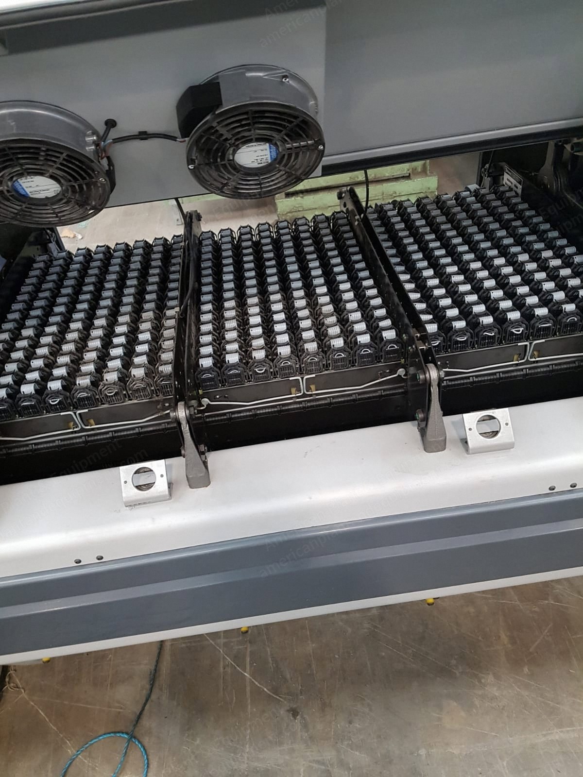 Staubli, LX 1602 2688, 2007/2009, 2432 Hooks, JC6 Controller, M6 Modules