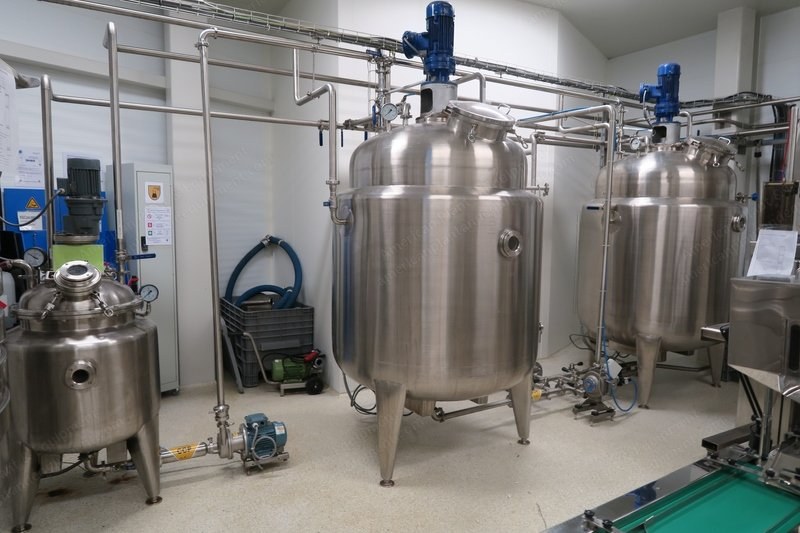 Shanghai Aligned Machinery, Liquid Filling Line, 2010, 8-Head Inline Filler, 2000 Bottles/Hour, 60ml Bottles