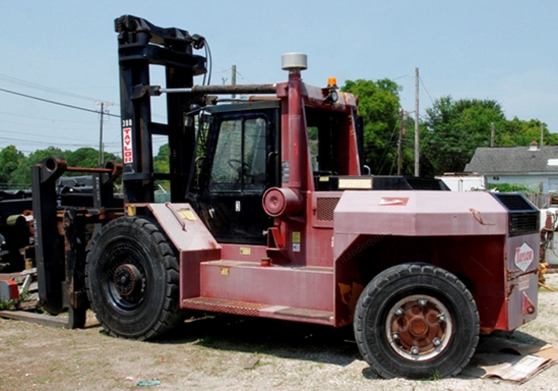 Taylor, TEB300L, 1997, 30,000 lb Capacity, Cummins 5.9 Engine, 15' Mast, 96" Forks