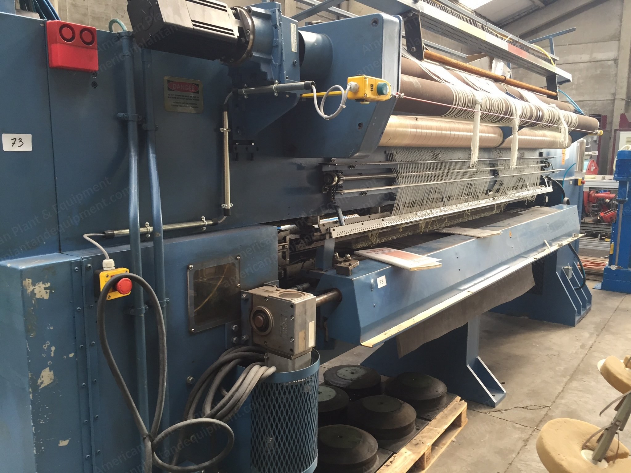 Tuftex Cut Pile Tufting Machine, 1998, 5/32 Gauge, 40mm Pile Height, with Creel and Batcher