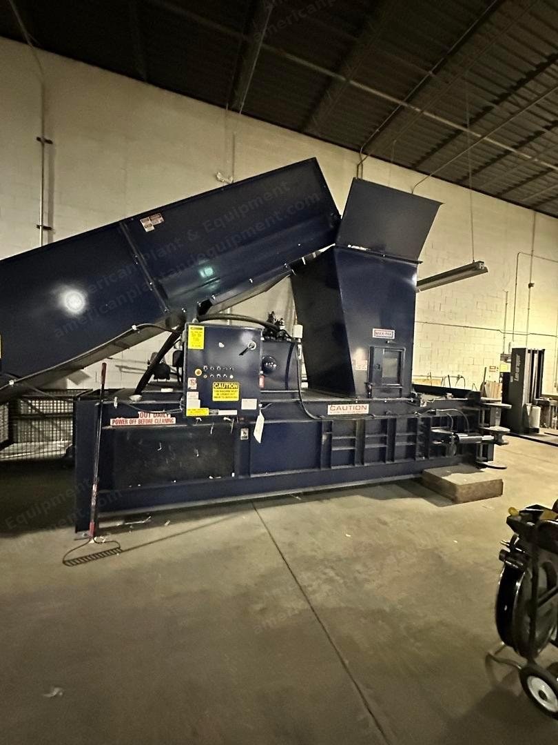 Max-Pak, HCE 60-FE-8, Closed Door Baler, 30 HP, 8 inch Cylinder, 57x36 inch Feed Opening