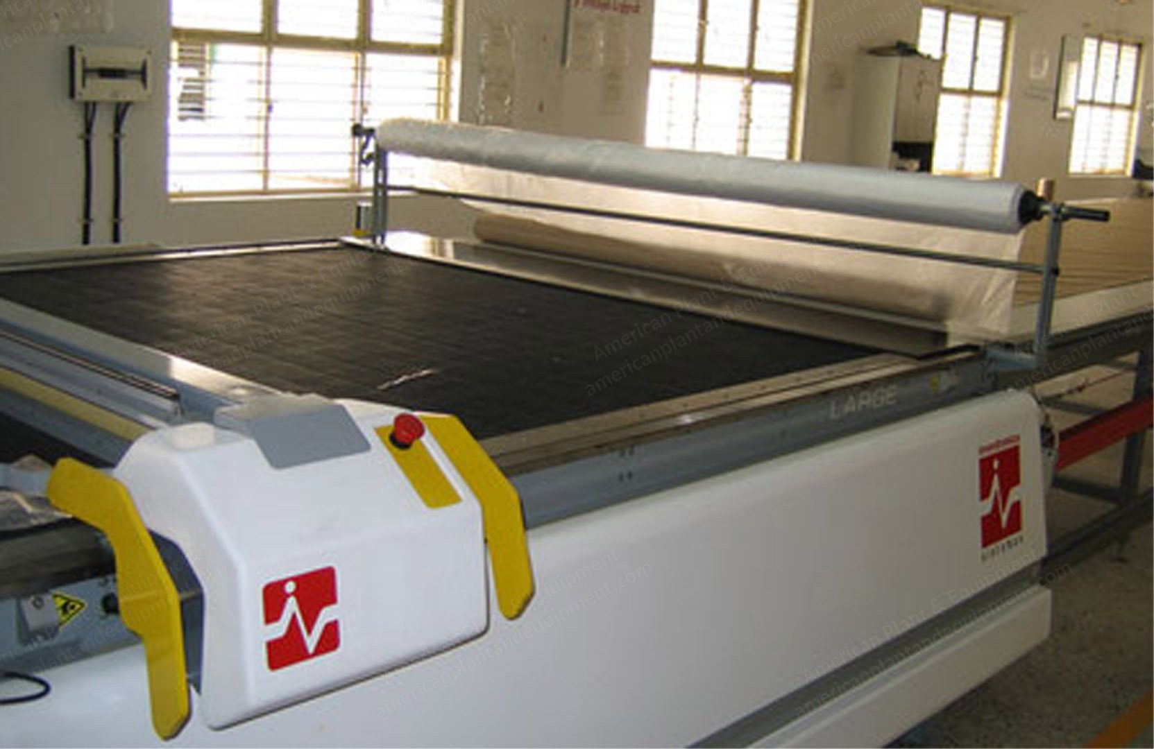 Investronica, Topaz, 2003, Cutting Width 2000mm, Max Cutting Length 1800mm, Height 70mm