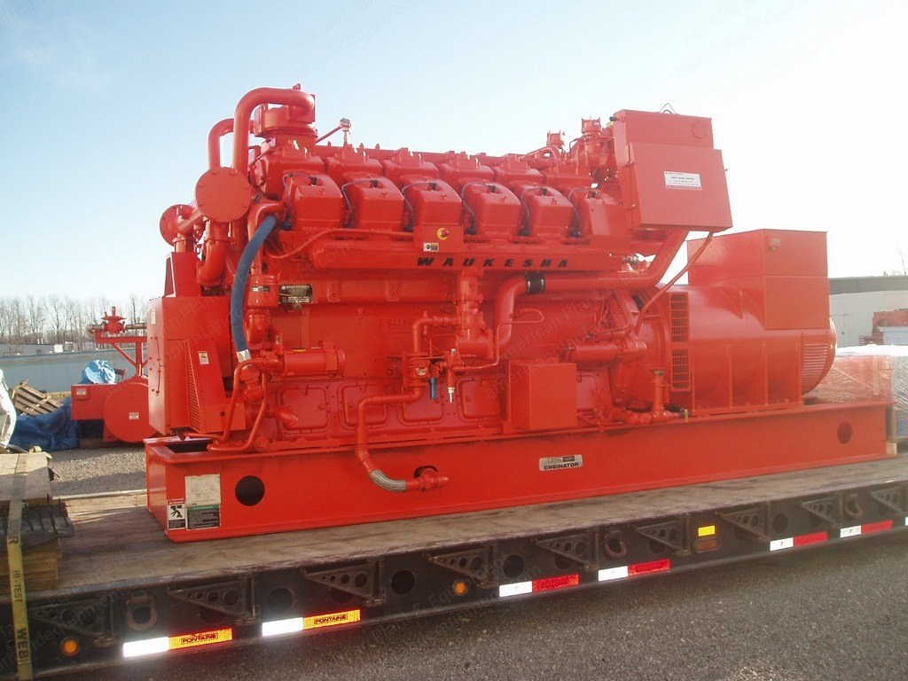 Waukesha, VHP7100GSI, Rebuilt, 840 kW, 50Hz, 3300V, Natural Gas Generator Set