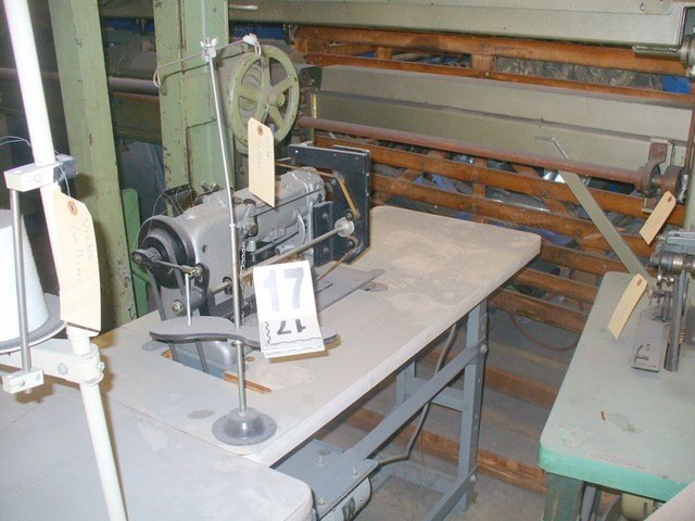 Singer, Sewing Head with Table, Gray