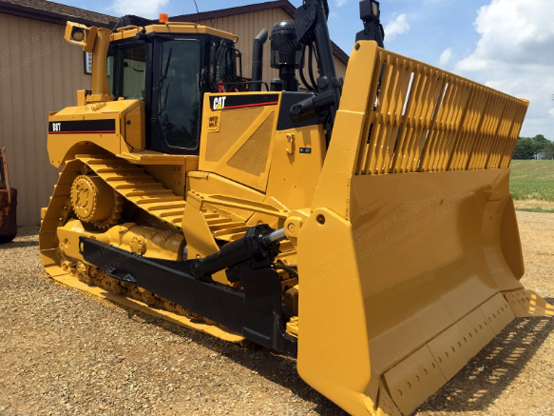 Caterpillar, D8T, Waste Handler Crawler Dozer, Refurbished, 0 Hour Engine