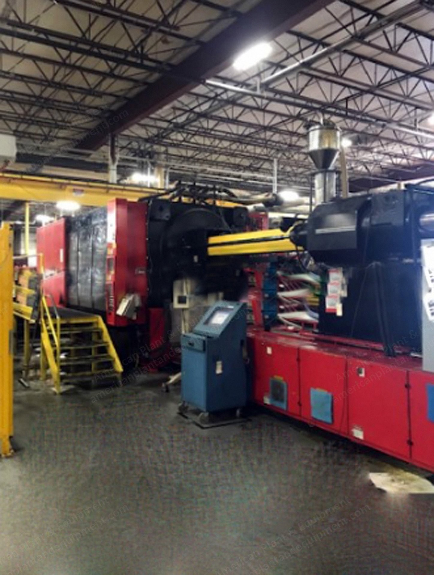 Engel, ES11050-1000W-HB, 2000, 1000 Ton, 265 oz Shot Size, 83.20" x 68.50" Platen Size