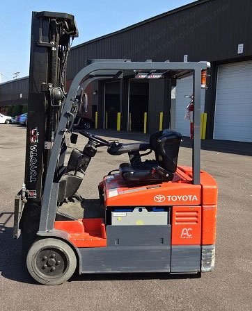 Toyota, 7FBEU18, 2012, 3-Wheel Sit-Down Rider Forklift, 3500 lbs Capacity, 36V