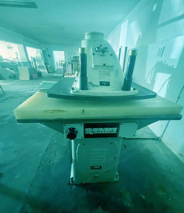 Sandt, 410, Hydraulic Swivel Arm Punching Press, 18-25 Ton, 900x550mm Punching Surface
