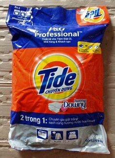 Tide, Laundry Downy Detergent Professional, 9kg Bags, 2 Bags per Master Bag