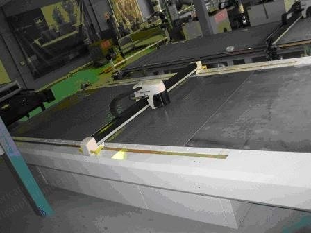 Lectra, Topspin, 2001, 2400mm Width, Single Ply, 3-Tool Head