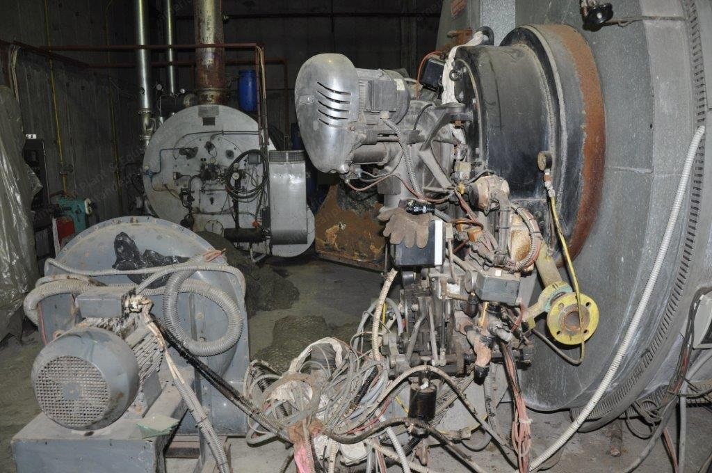 Standard Kessel Steam Boiler, 1992, 6 Tons/hr, Dual Heated, Saake Burner