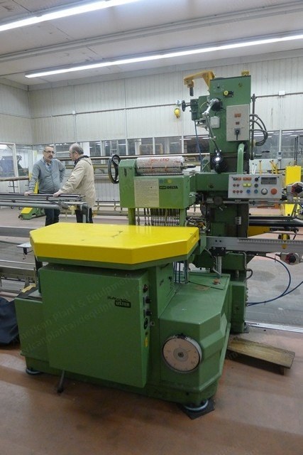 Zellweger Uster, Delta 1, 1982, Drawing Leasing Machine, 2 Trolleys, Suitable for Beams 1900mm to 3900mm