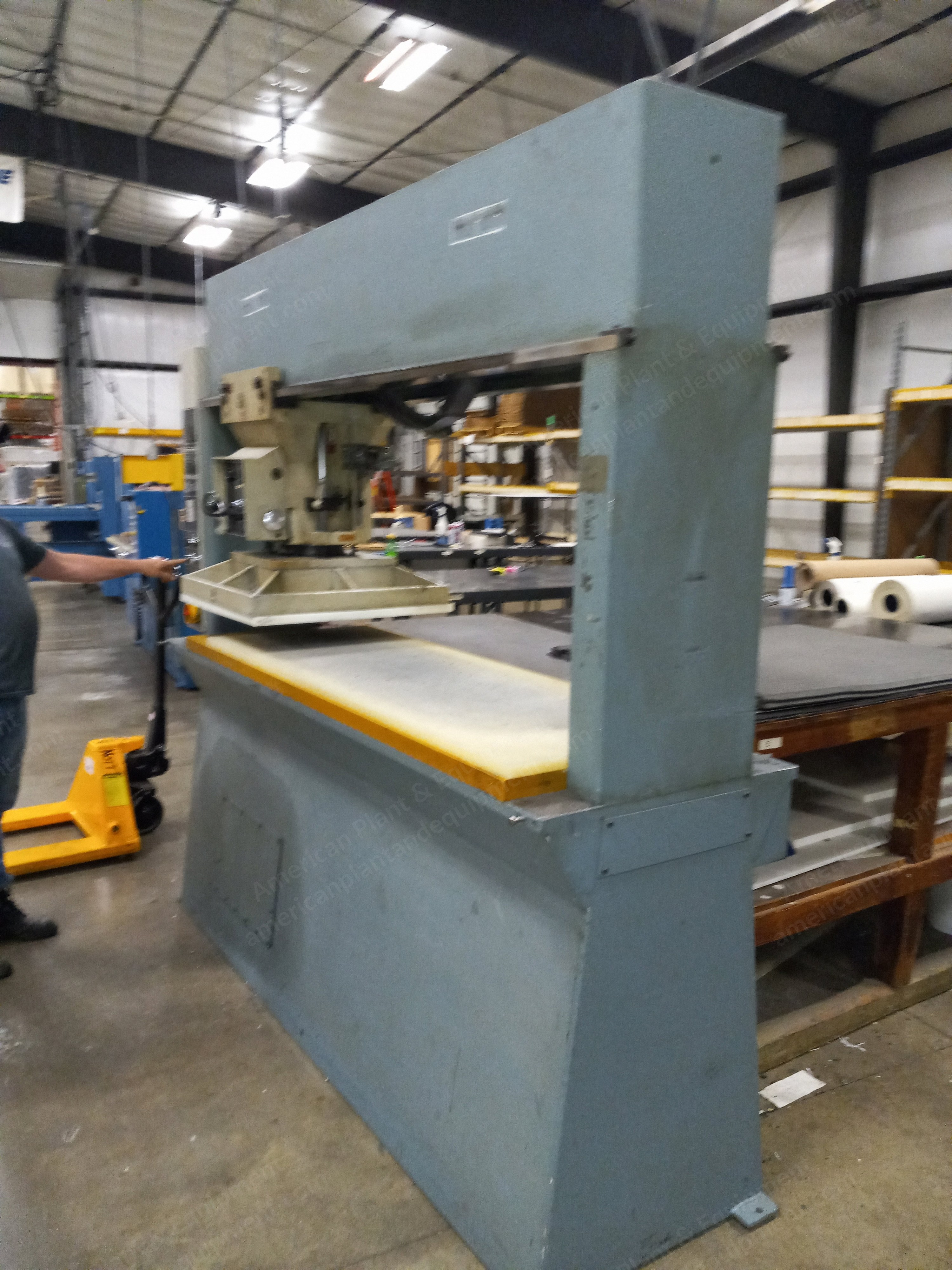 Samco, GTH-2065, Traveling Head Die Cutter, 30 Ton Capacity, 72x26" Bed, 26x26" Head