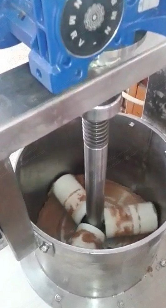 Carle & Montanari, Chocolate Vermicelli Depositor, Sprinkles Making Machine, 500 mm Head, Stainless Steel (Vermicelli Extruder)
