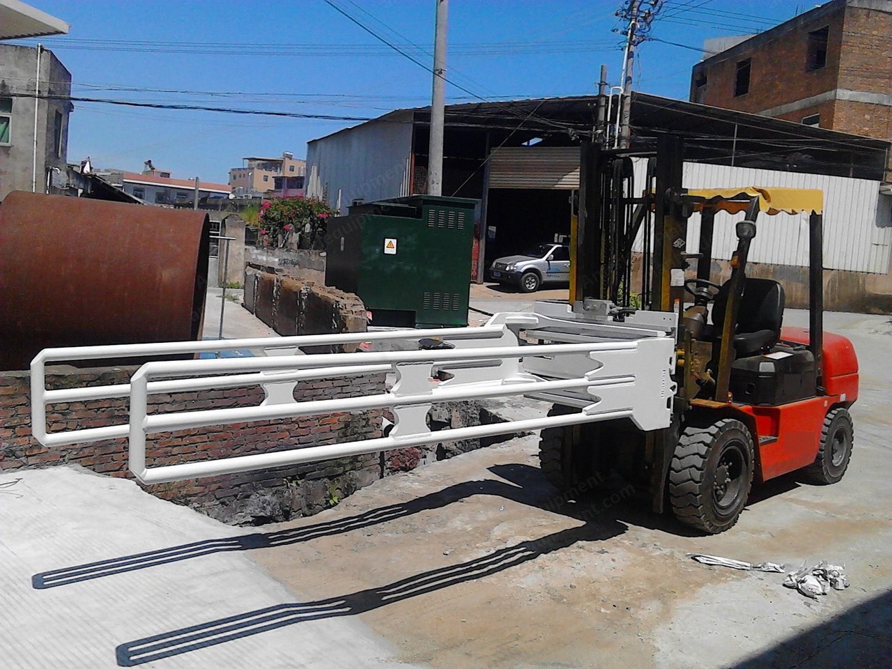 NovaStar, FK116, Foam Rubber Forklift Clamp, 2100mm Opening Width, 3000mm Arm Length, 1000 kg Capacity