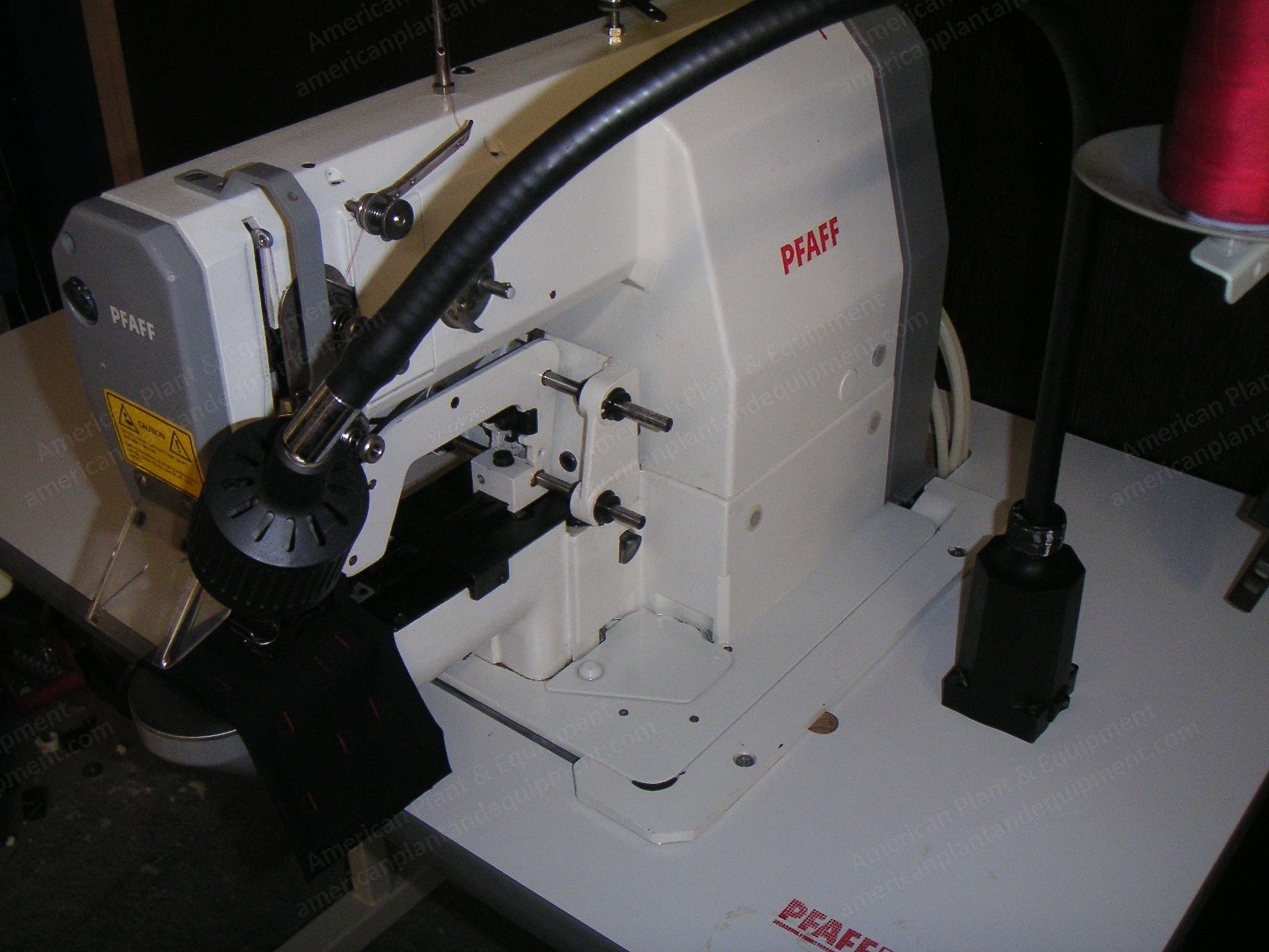 Pfaff, 3339, D/Tack Jacket Sewing Machine, Excellent Condition