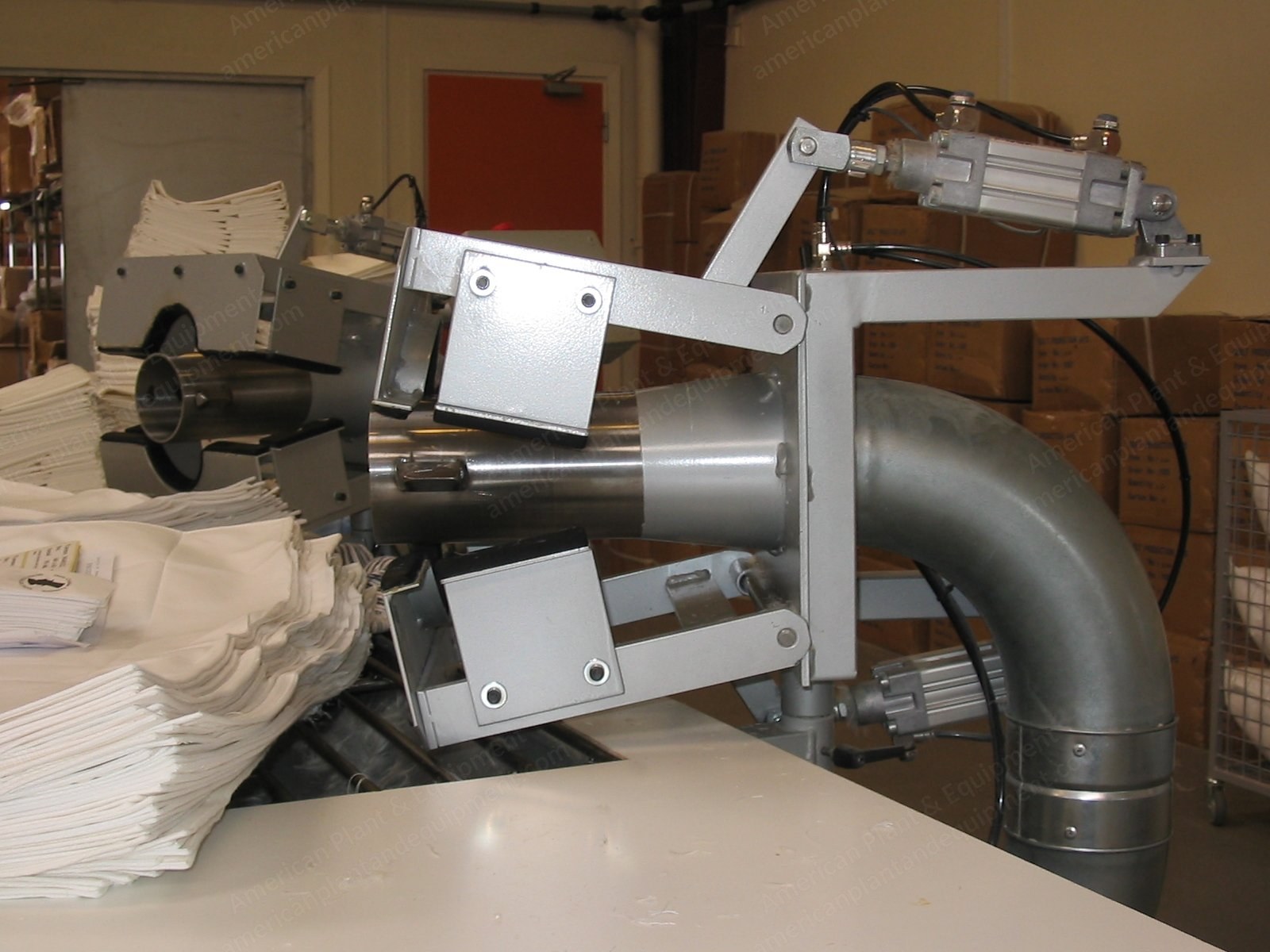 Pillow Filling Line, 6 to 9 Pillows/Min, 180 Liters Scale Volume, 7500x2200mm