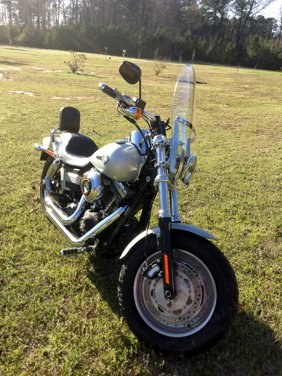 Harley Davidson, Fat Bob, 2010, 6890 Miles, Screaming Eagle Breather, Vance and Hines Pipes