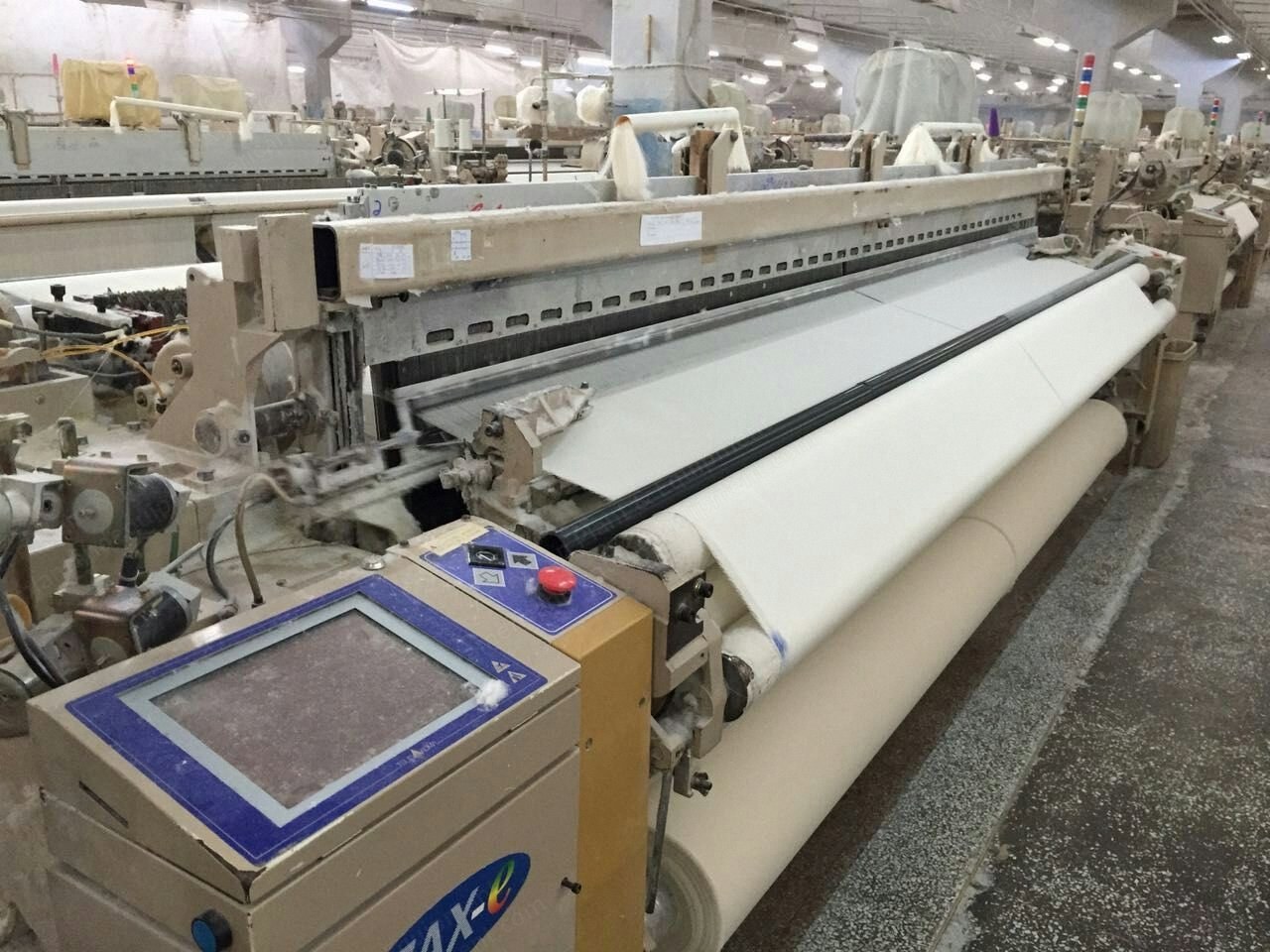 Tsudakoma ZAX-E4, 2002, 3600mm Working Width, 4 Nozzles, 6 Heald Frames