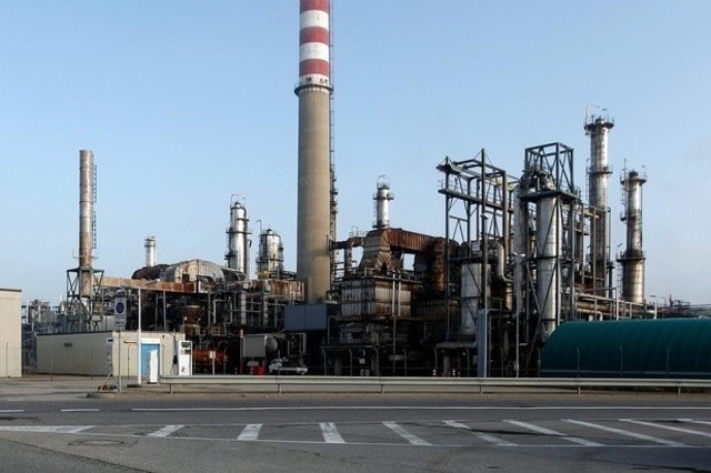 Collombey Oil Refinery, 486,000 m3 Total Capacity, 54 Tanks, 340 km Pipeline