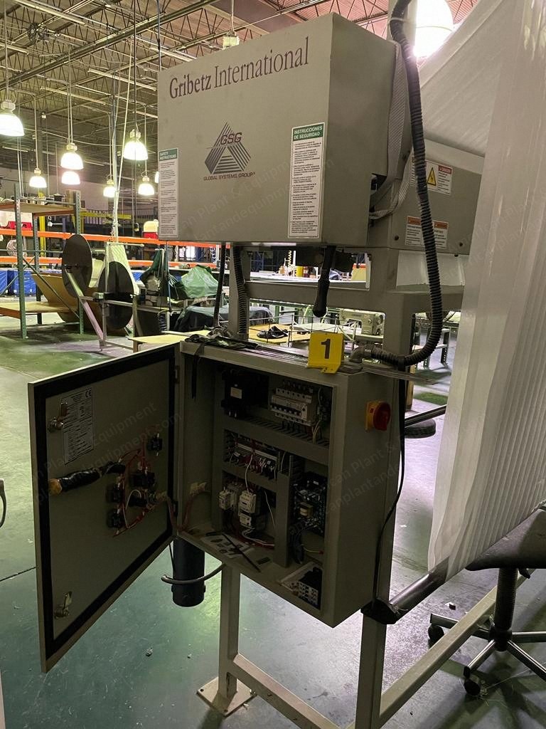 Gribetz, Reliance M 4, 2008, Quilting Width 90 Inches, with Panel Cutter