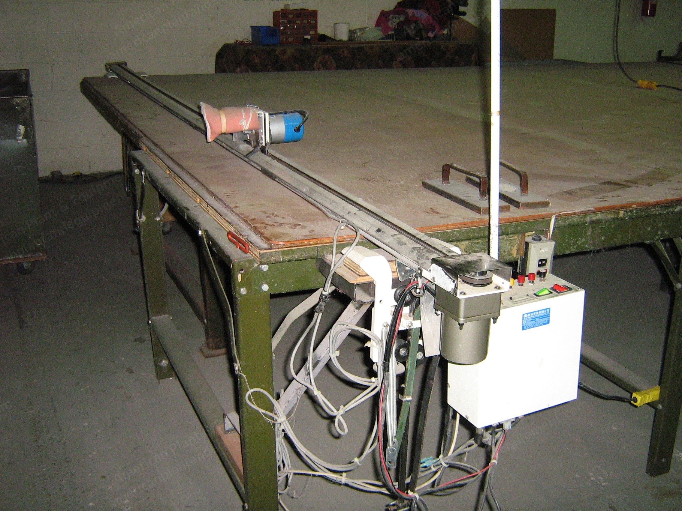 Wise Pillow Filling Machine, Complete with Opener, Conveyor, Hopper, Blow Unit